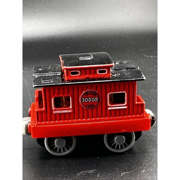 Thomas & Friends Take n Play Along 2002 Red Caboose Vtg Magnetic Diecast Train - Picture 5 of 14